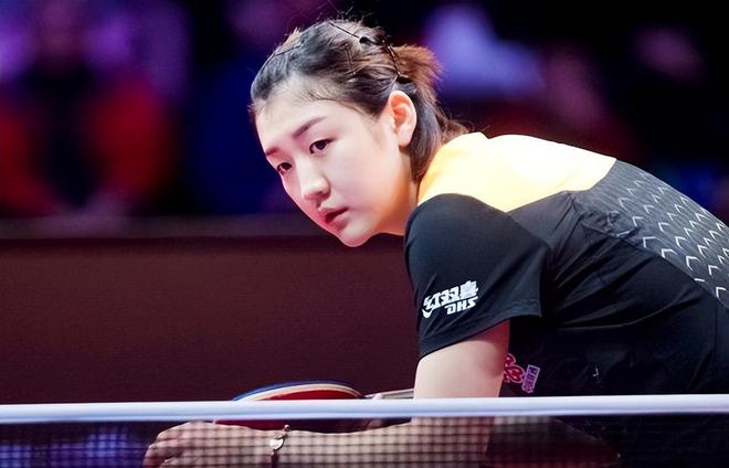 变得迫在眉 变得迫在眉